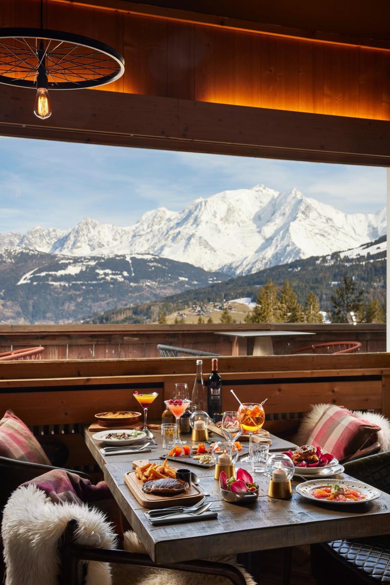 Alpen Valley, Mont-blanc Hotel